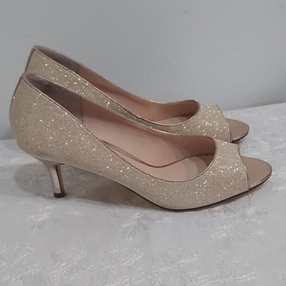 L. Miller glitter gold kitten pep toe heels sz 8.5